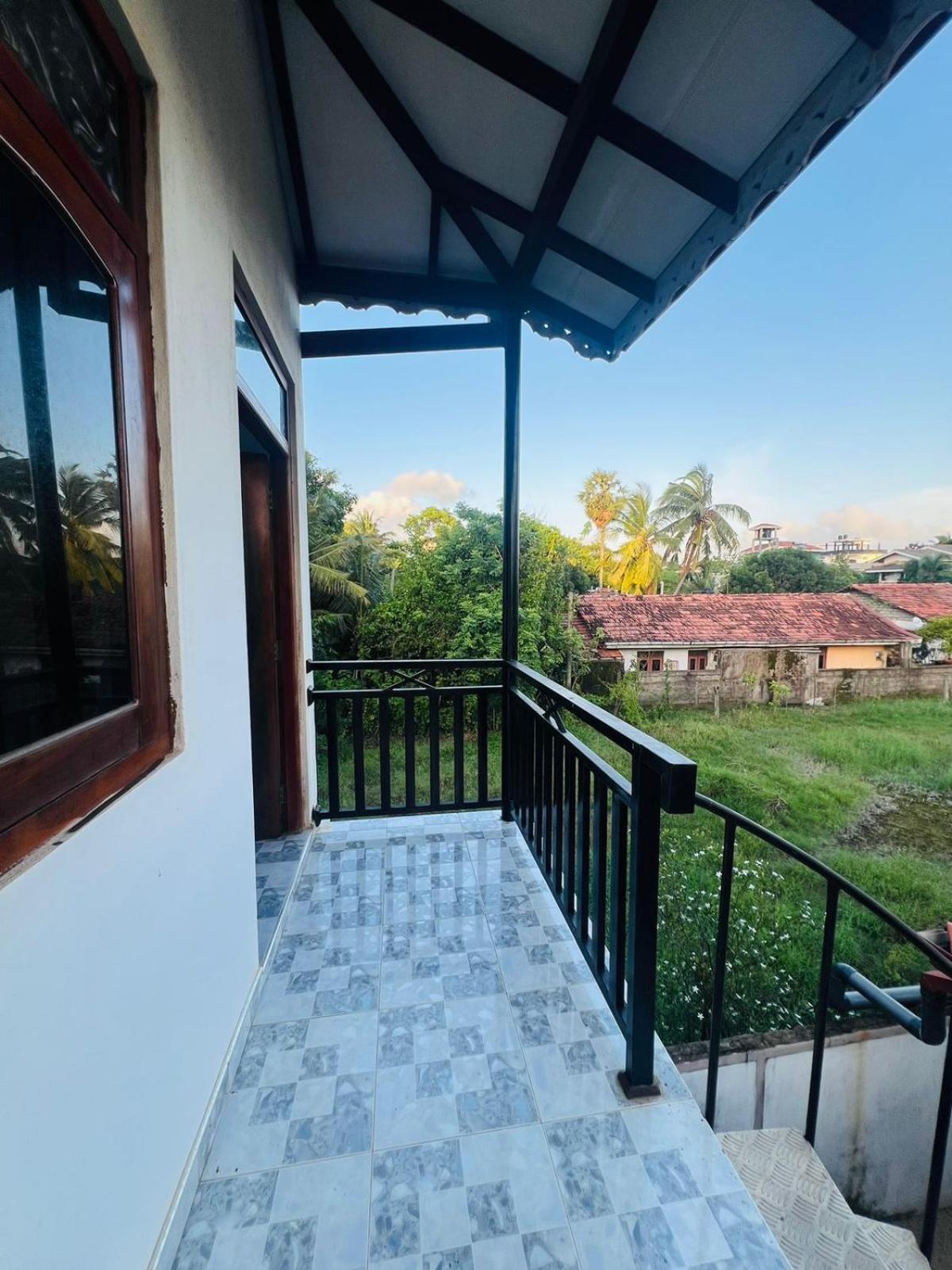 Honey Beach Hostel เนกอมโบ ภายนอก รูปภาพ