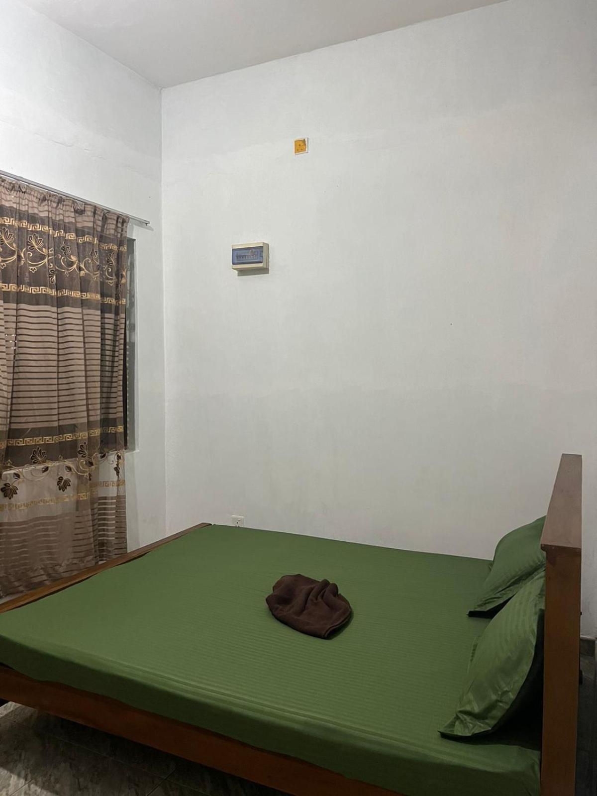 Honey Beach Hostel เนกอมโบ ภายนอก รูปภาพ