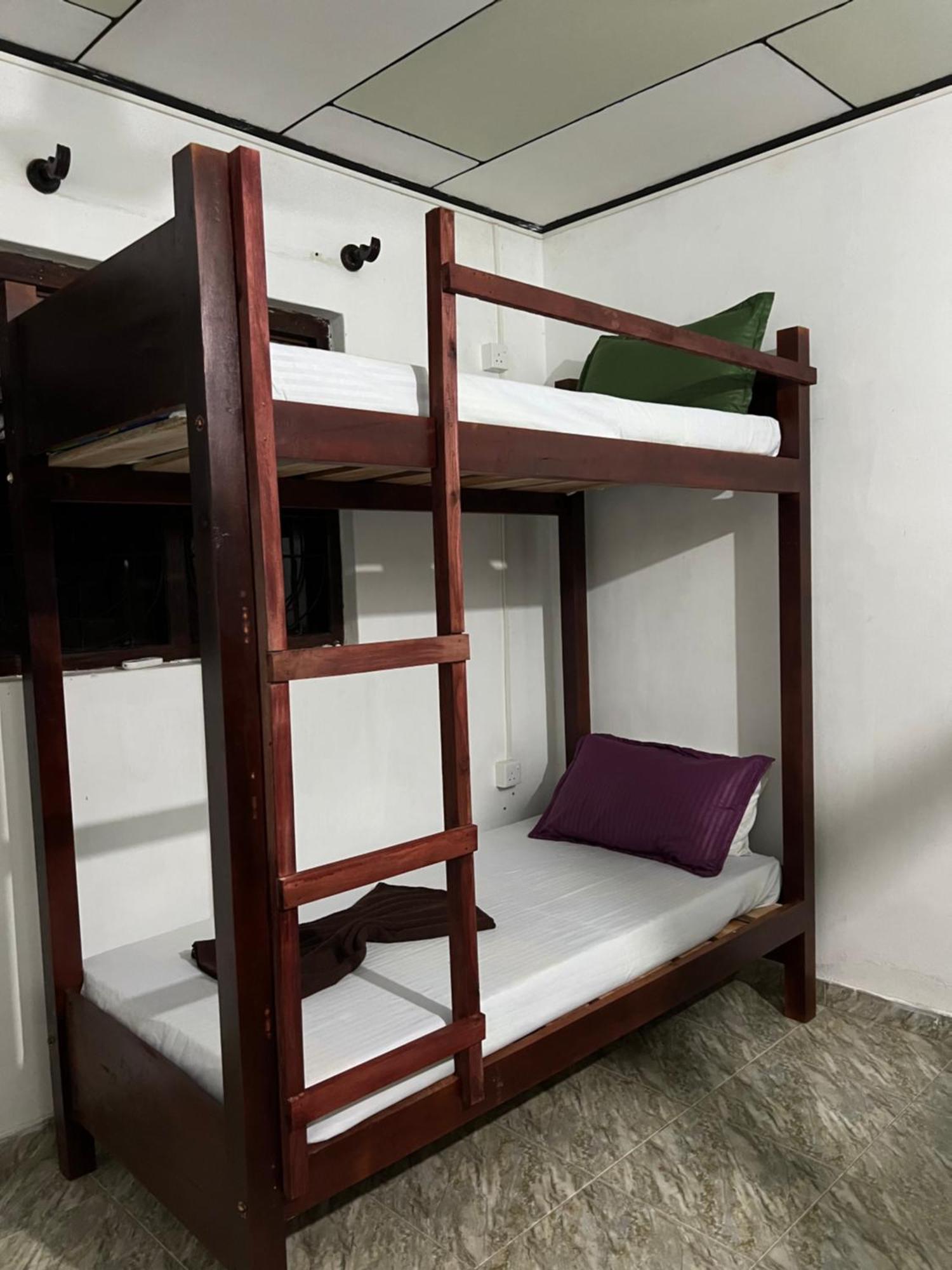 Honey Beach Hostel เนกอมโบ ภายนอก รูปภาพ