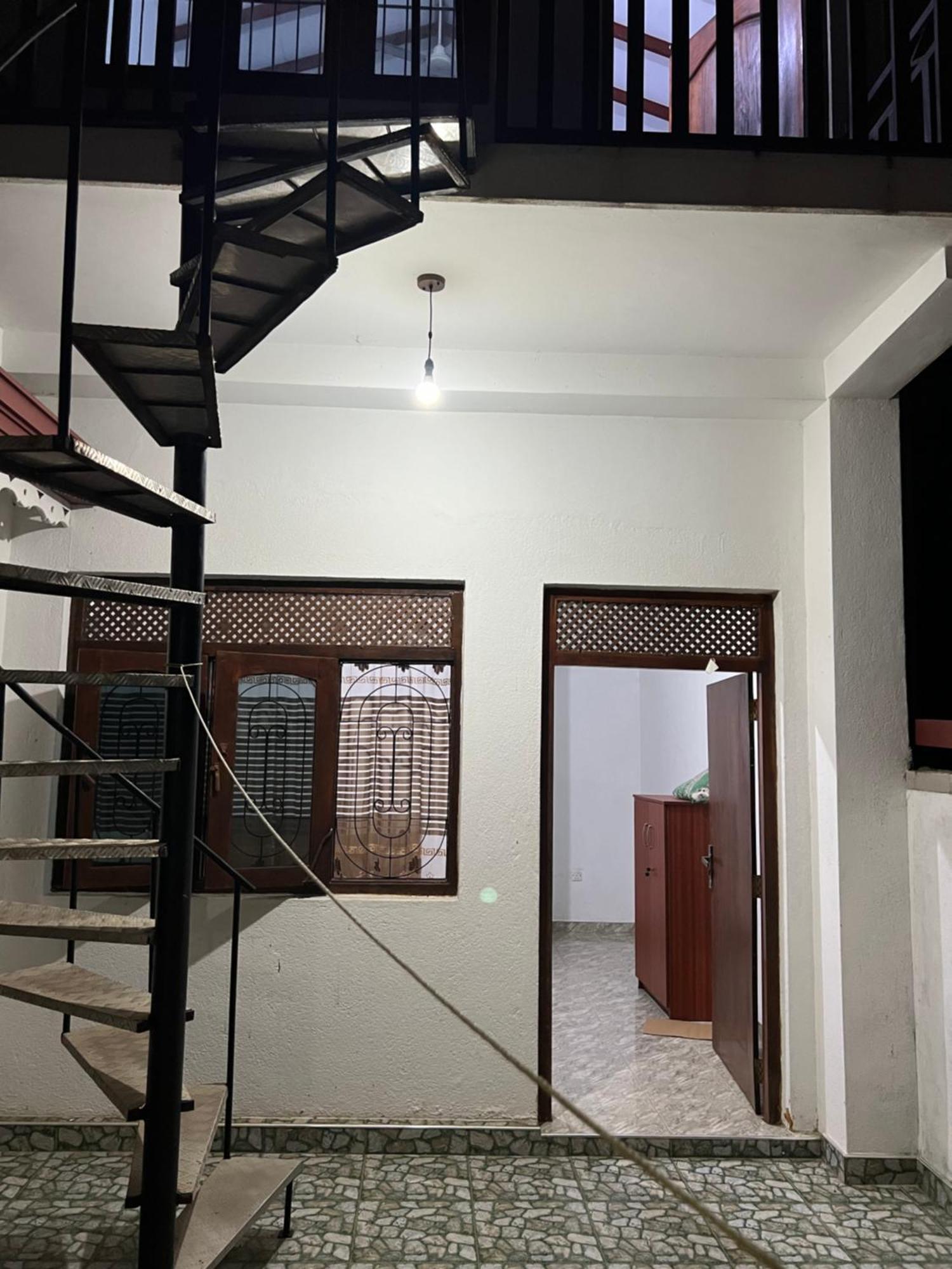Honey Beach Hostel เนกอมโบ ภายนอก รูปภาพ